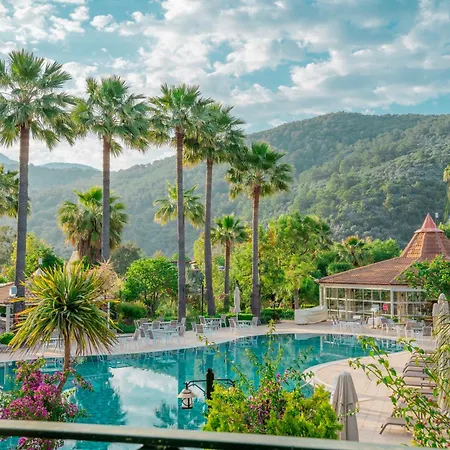 - Special Category Отель Дальян