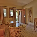 - Special Category 4* דליאן
